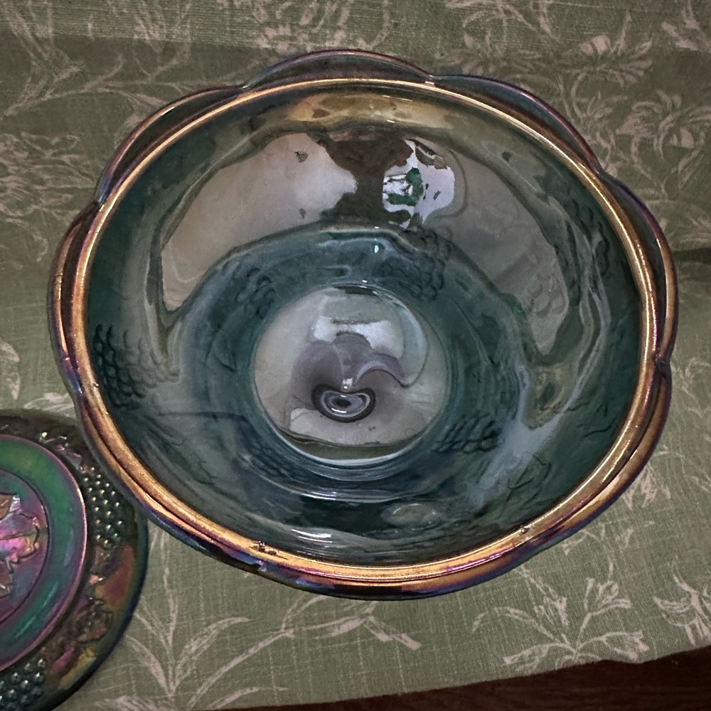 Indiana Carnival Glass Compote with Lid - Picture 4 of 4